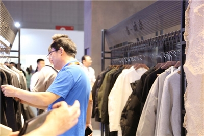 走进CHIC秋季服装展 感受素拼男装“新动能”的时尚魅力